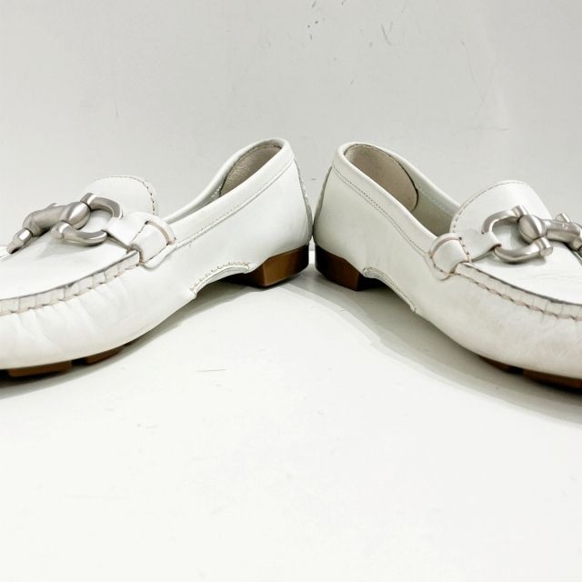 サルヴァトーレフェラガモ Salvatore Ferragamo ローファー