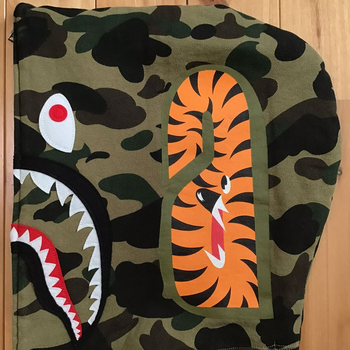 1st camo green シャーク パーカー Lサイズ shark full zip hoodie a 