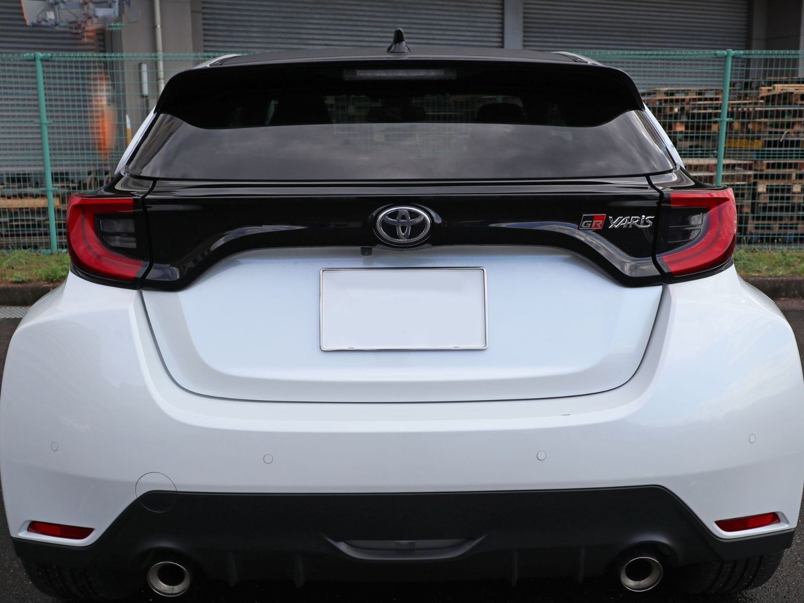 Tint+カット済み GRヤリス 前期 テールランプ スモークフィルム(Type2：LEDテール用) GXPA16/MXPA12 yaris mxpa12 gxpa16 gr