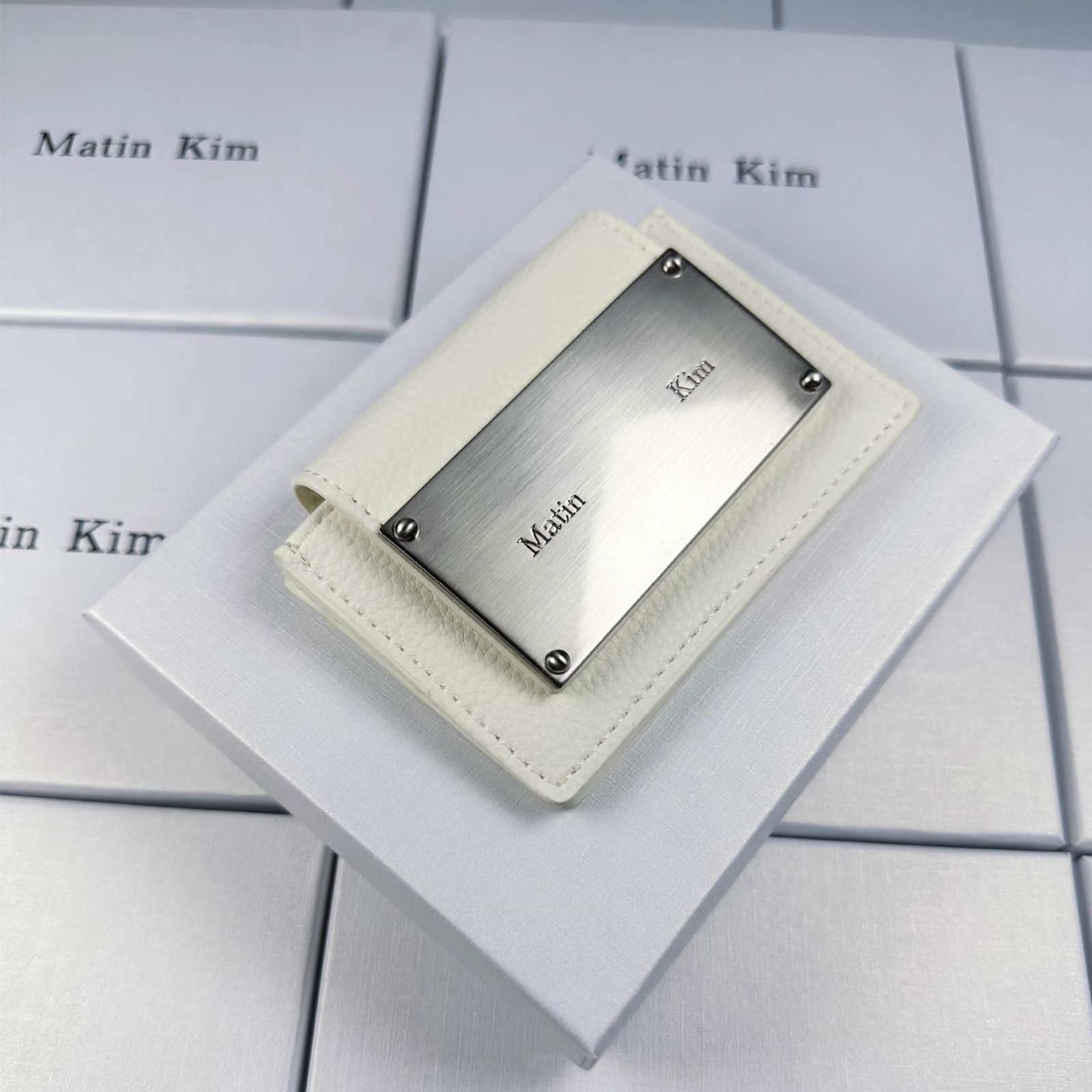 Matin Kim ミニ財布　新品　未開封　キルティング Matin Kim キルティングウォレット 財布 ブラウン 茶色 - メルカリ