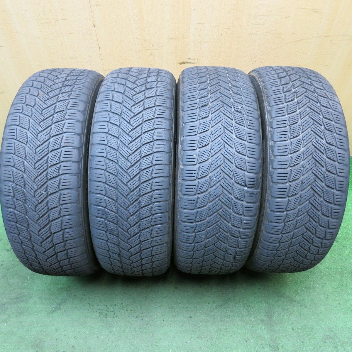 キレイ☆ベンツ W447 Vクラス 純正 225/55R17 スタッドレス ミシュラン 