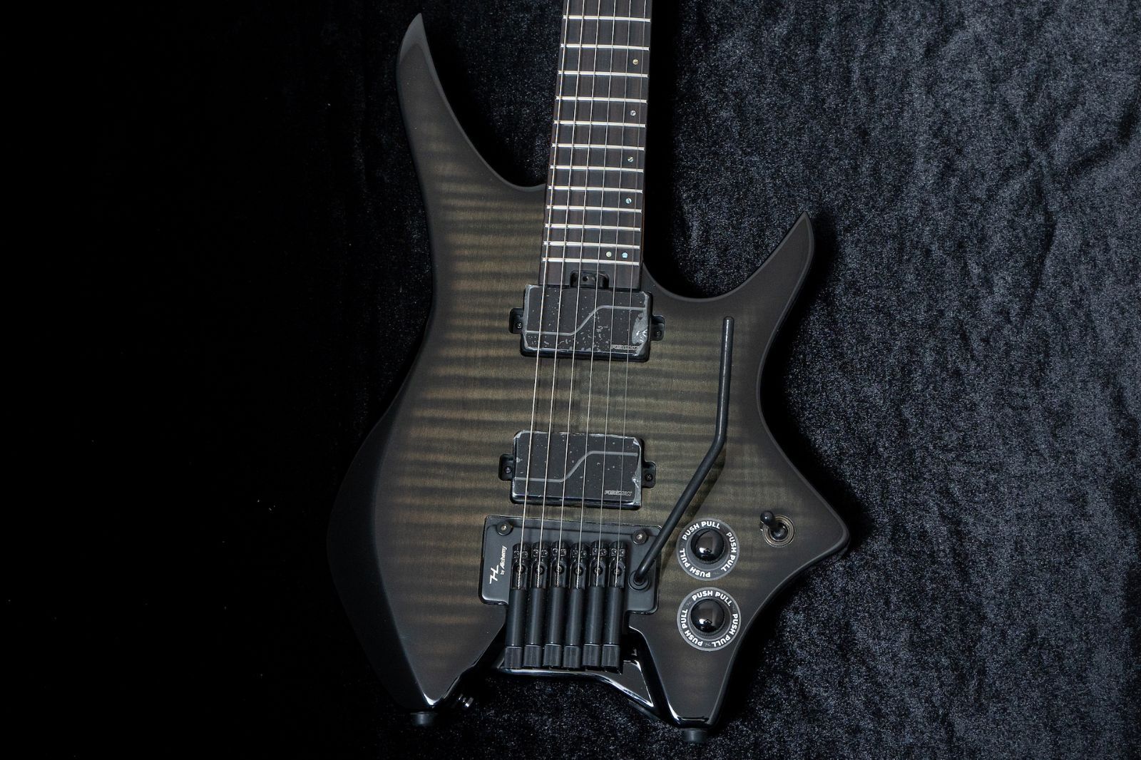 new】HEX Guitars / N700 Transparent Black インドネシア お面意味