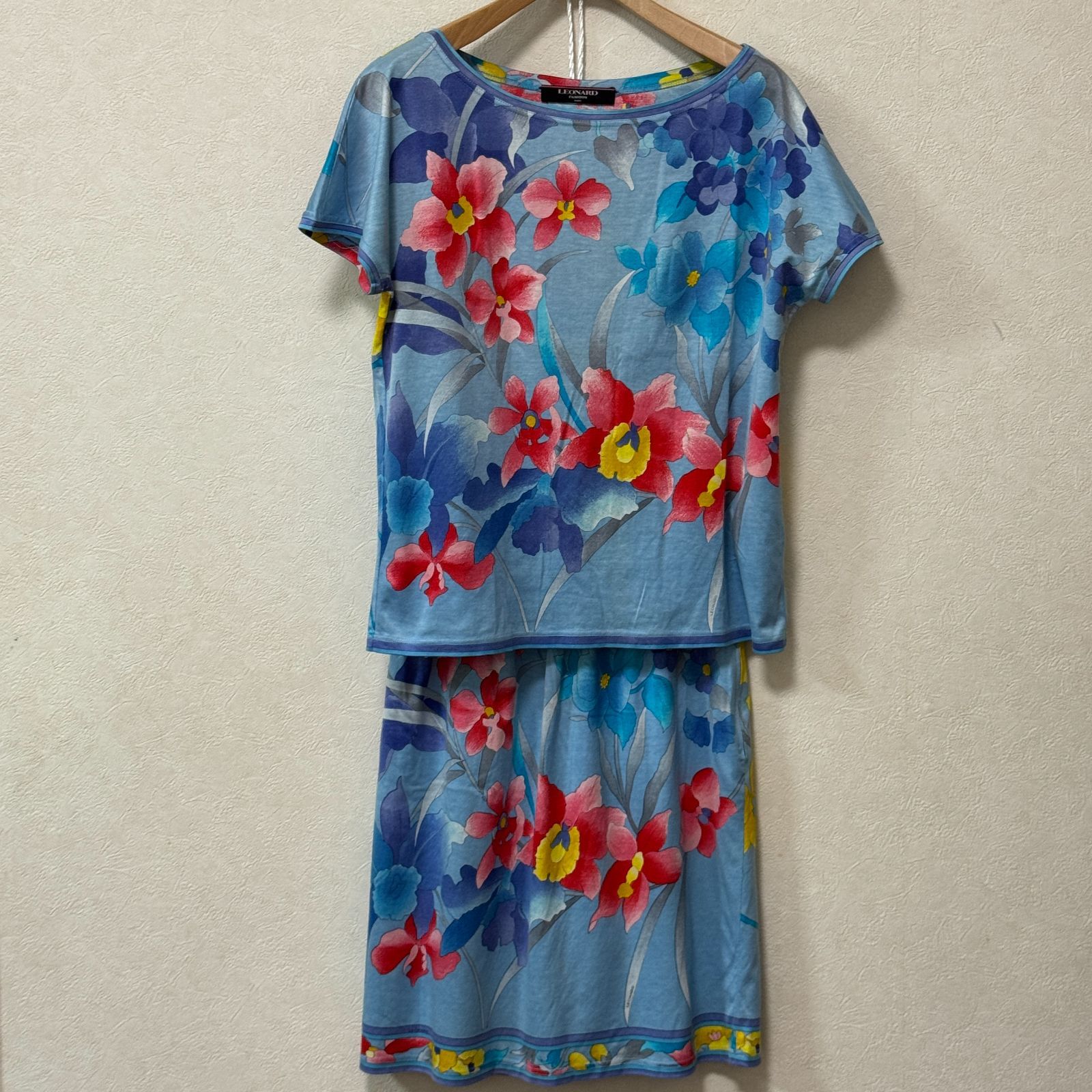 LEONARD レオナール　スカートセットアップ　スカート　花柄　総柄　Lサイズ LEONARD - レオナール LEONARD FASHION セットアップ スカートスーツ