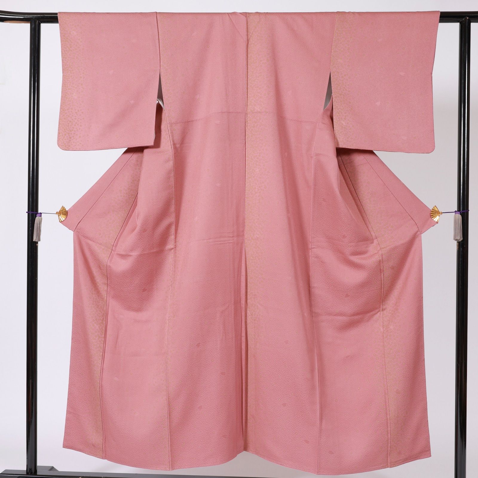 着物　小紋　マキノリ　花ビラ散らし　桜色　マスタード　/B18 着物 小紋 マキノリ 花ビラ散らし 桜色 マスタード ⁄B18