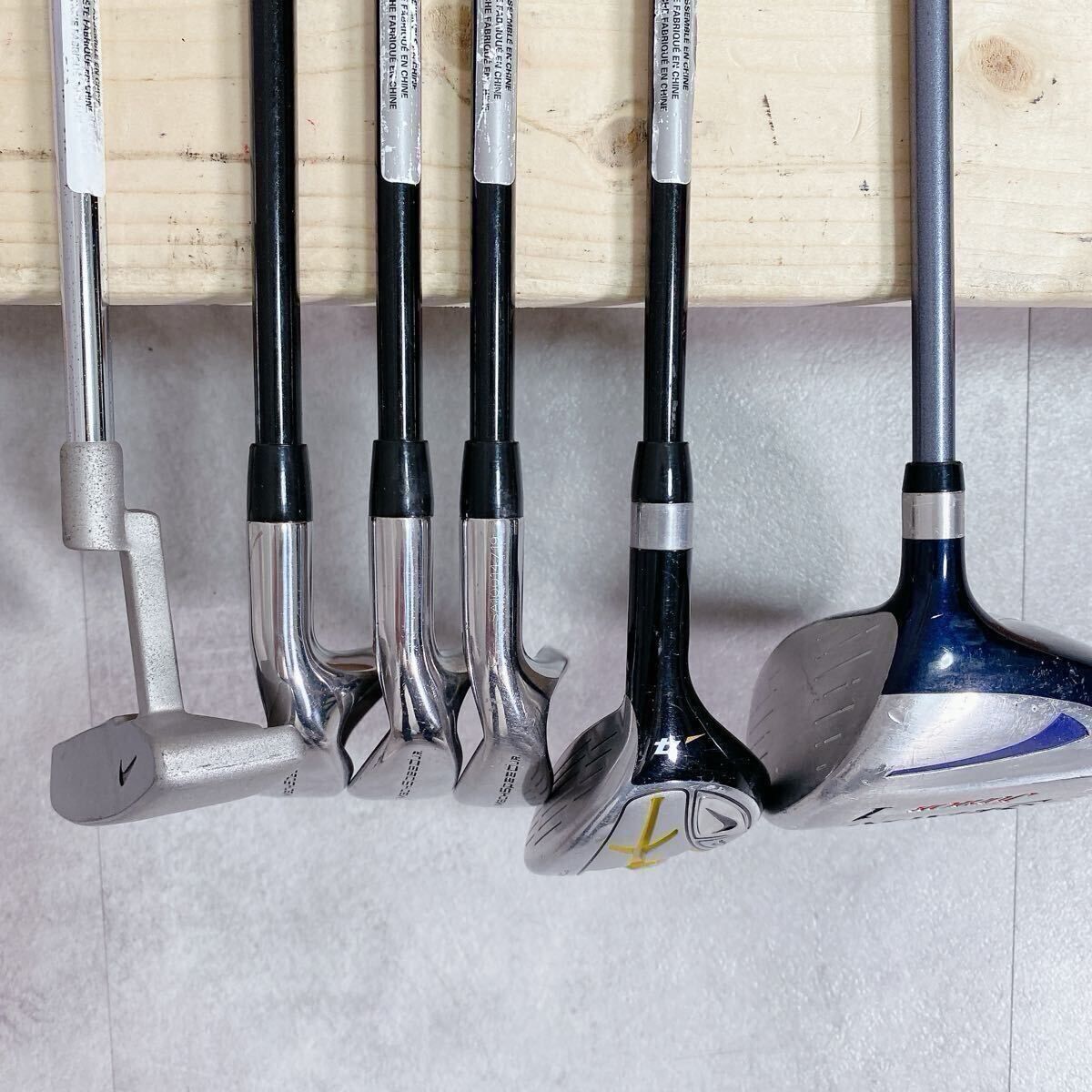 X964 SRIXON スリクソン ジュニア ゴルフ セット キャディバッグ X964 SRIXON スリクソン ジュニア ゴルフ セット 黒黄 2025年最新