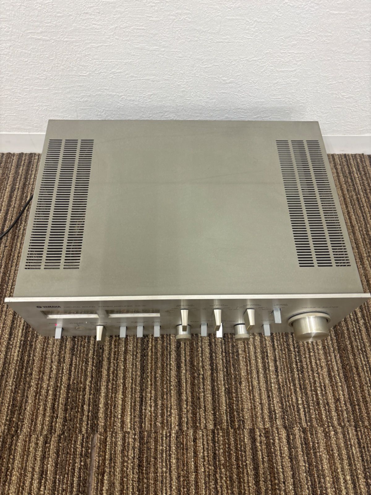輝かしい YAMAHA CA-RI プリメインアンプ 通電 済み