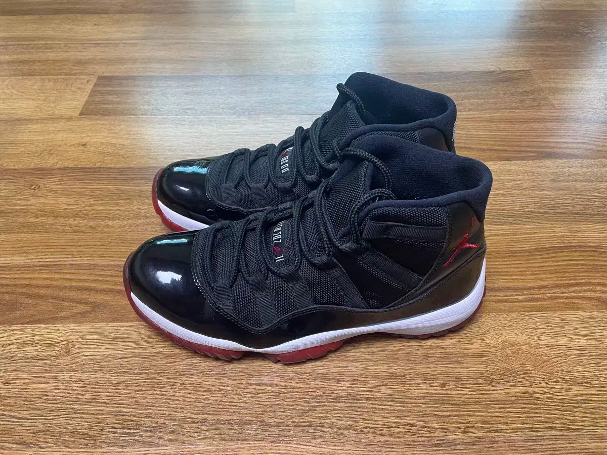 【雷市場（ポンジャン）商品韓国直送】 （ 260 ） NIKE(ナイキ) ジョーダン 11 ブレーザー 2012