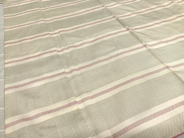 平和屋着物●本場大島紬　白大島　100亀甲　横段文　正絹　逸品　AAAX0737zg 平和屋着物○本場大島紬 白大島 100亀甲 横段文 正絹 逸品 AAAX0737zg