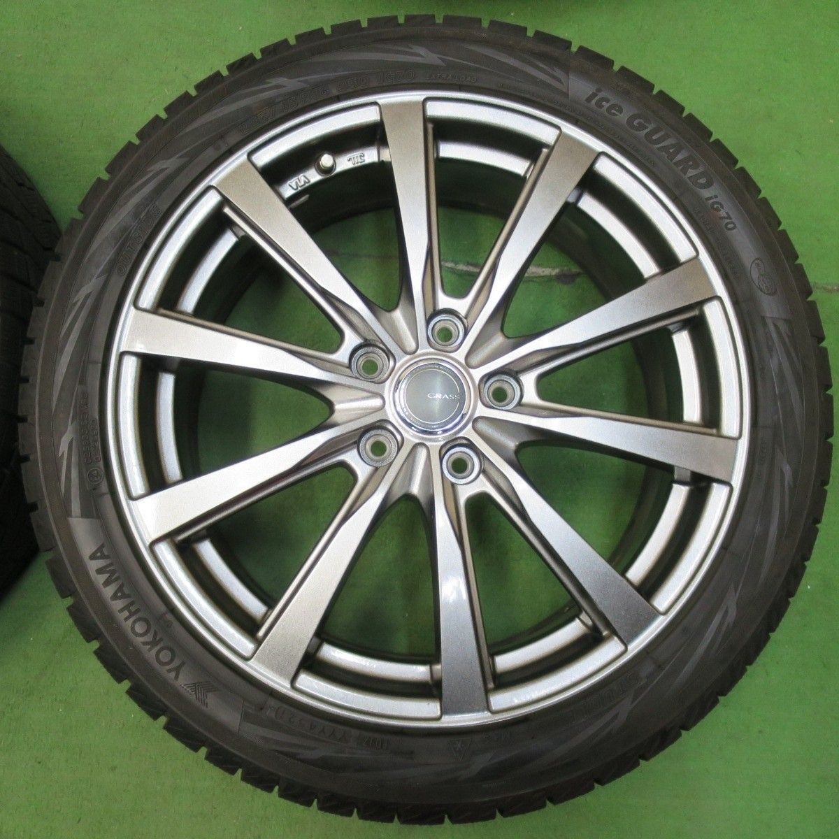 【送料無料】【美品バリ溝】LAYCEA レイシア 16in 6.5J+42 PCD114.3 ウィンターマックス 215/65R16 2018年製 アルファード エリシオン等