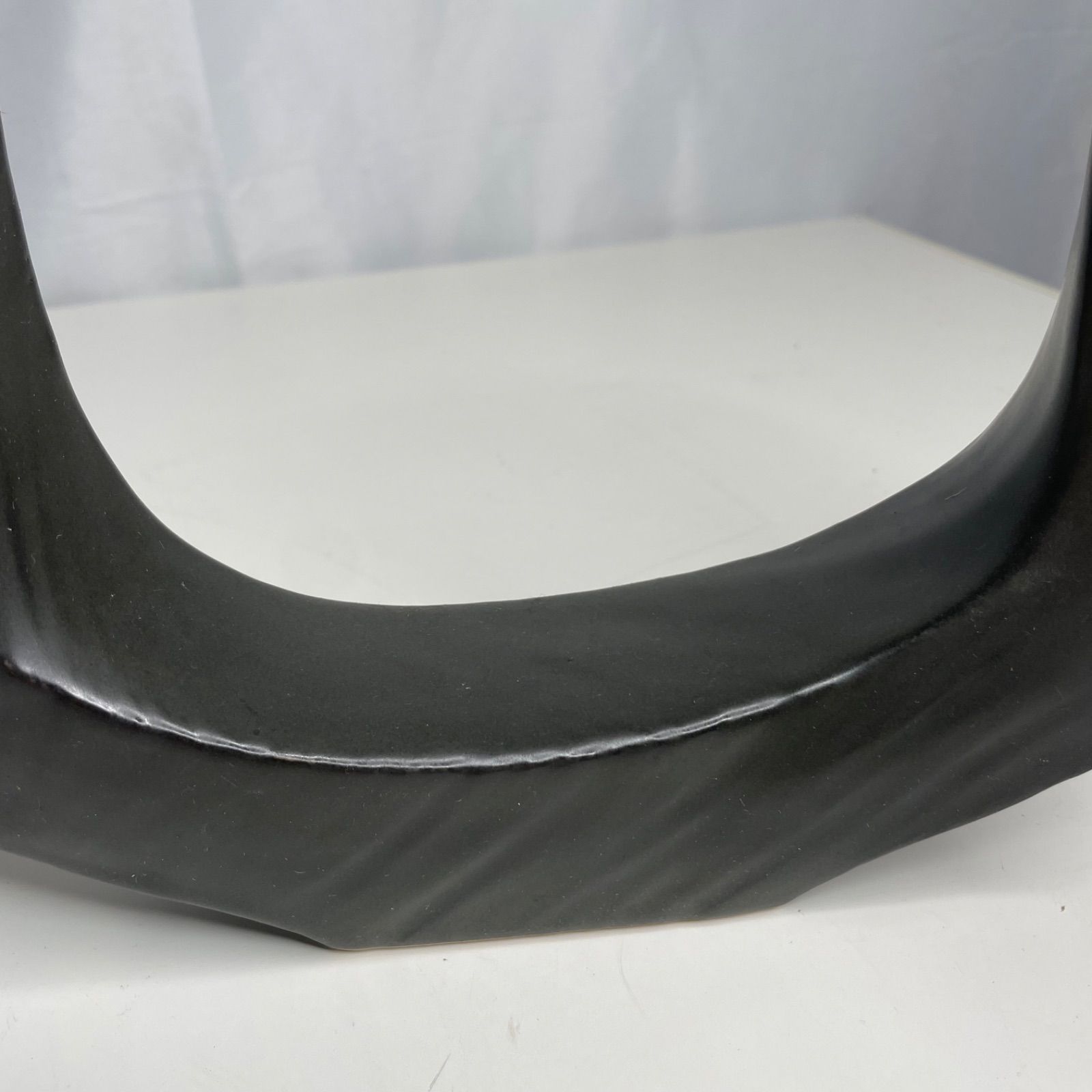 ○株式会社 蘭 黒U字型 草月 花器 フラワーベース ストア 花瓶