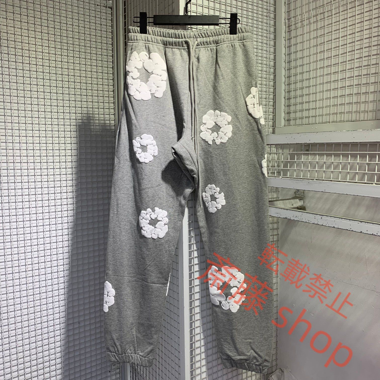 新品 DENIM TEARS デニムティアーズ スウェットパンツ ブ グレー  