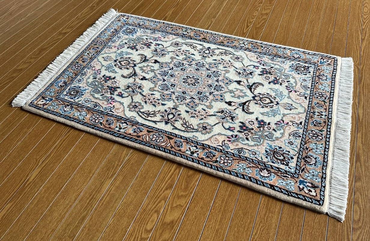 88×58】イラン直輸入ナイン産ペルシャ絨毯・カーペット・ラグ・マット
