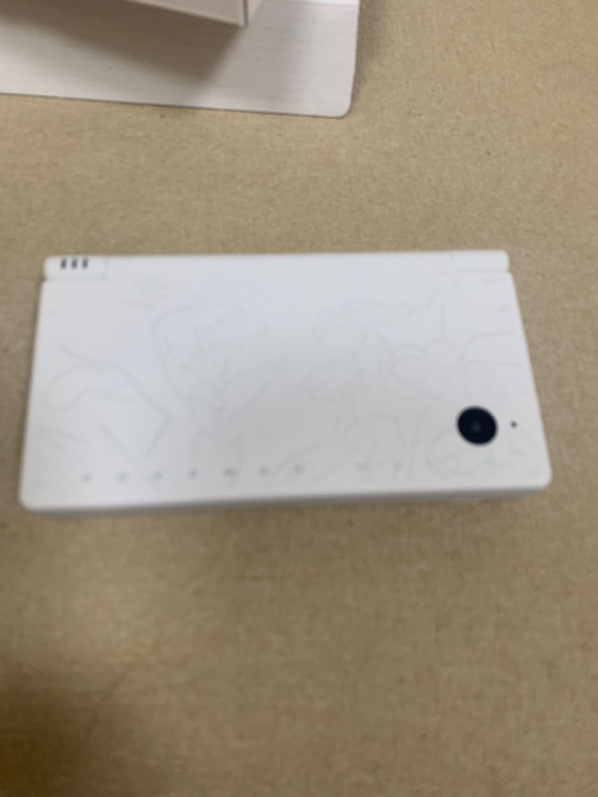 ニンテンドーＤＳｉ本体レシラムゼクロム