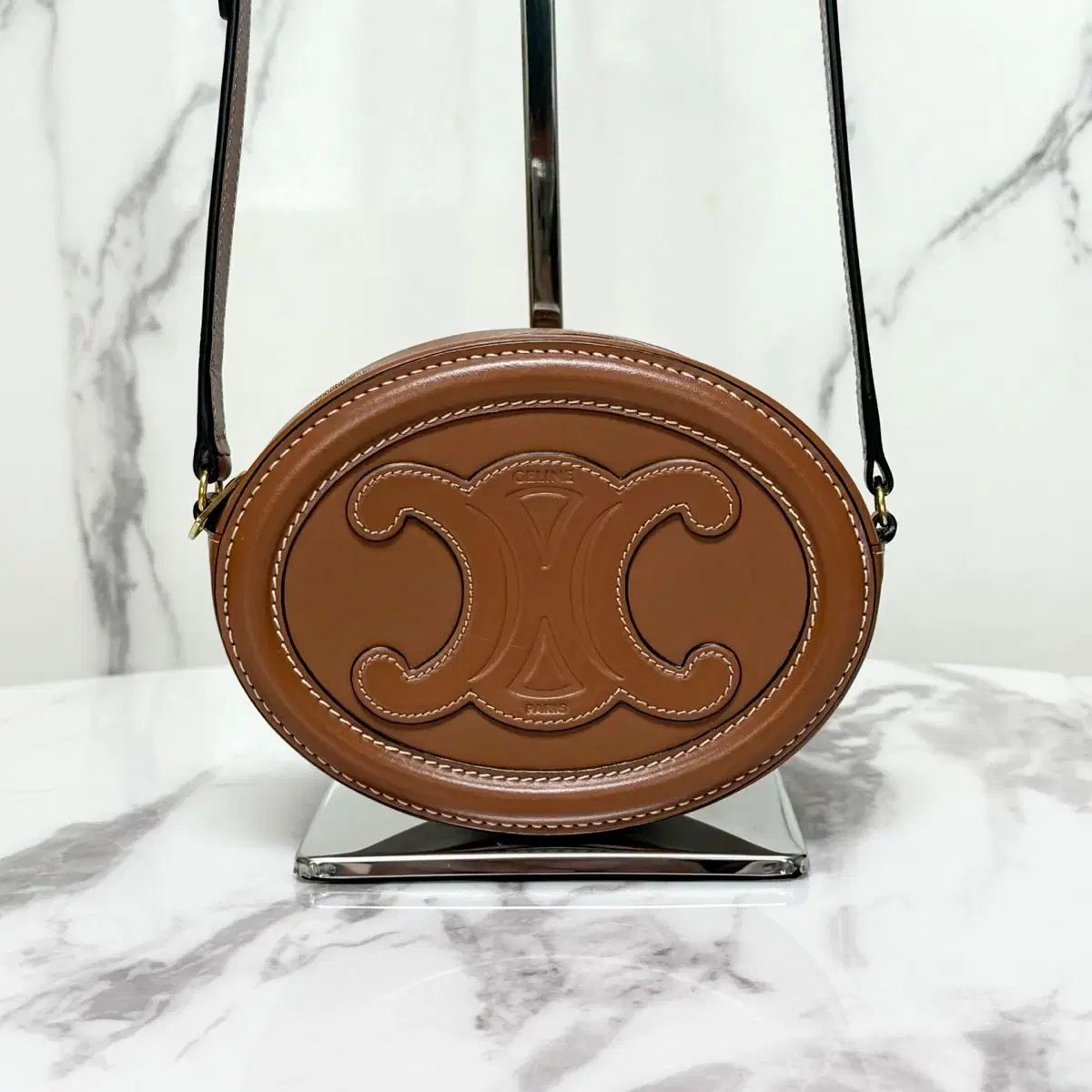 Celine セリーヌ ミニ オーバルバッグ Tan
