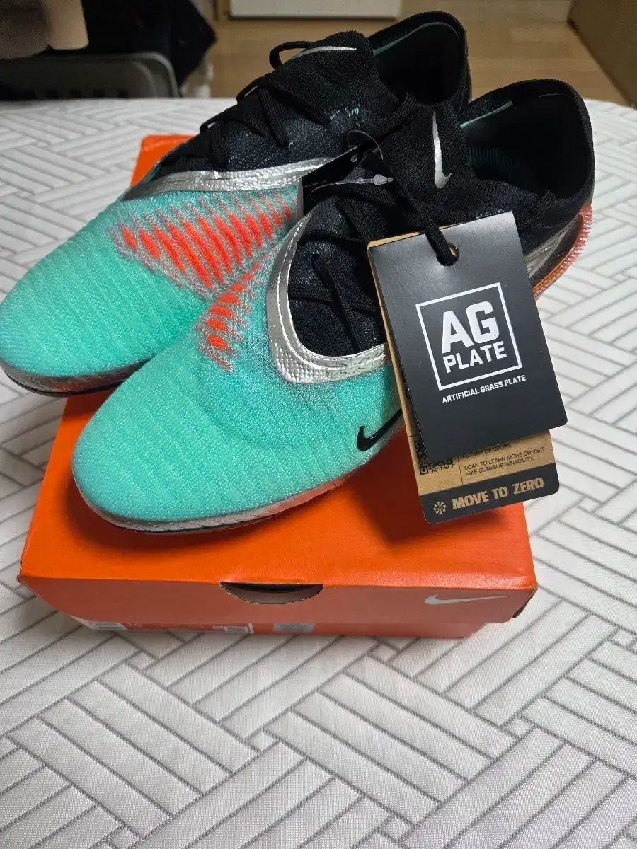 NIKEナイキサッカースパイクマジスタオーパス2 25.5cm ナイキ マーキュリアル ヴェイパー 16 エリート AG 27.0cm