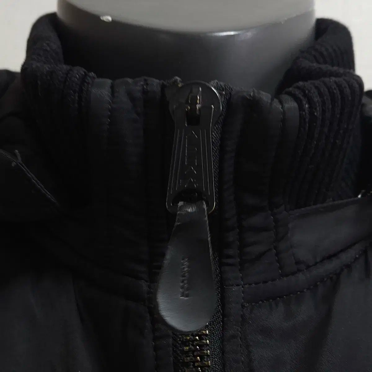 アルファインダストリーズ