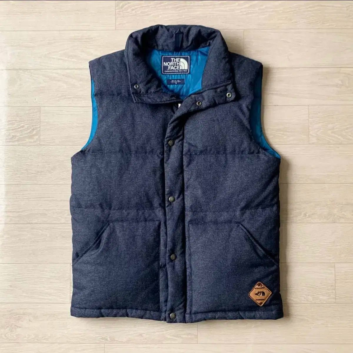 【雷市場（ポンジャン）商品韓国直送】 THE NORTH FACE(ザノースフェイス) インディゴブルー 青 グース ダウン ダウンジャケット ベスト