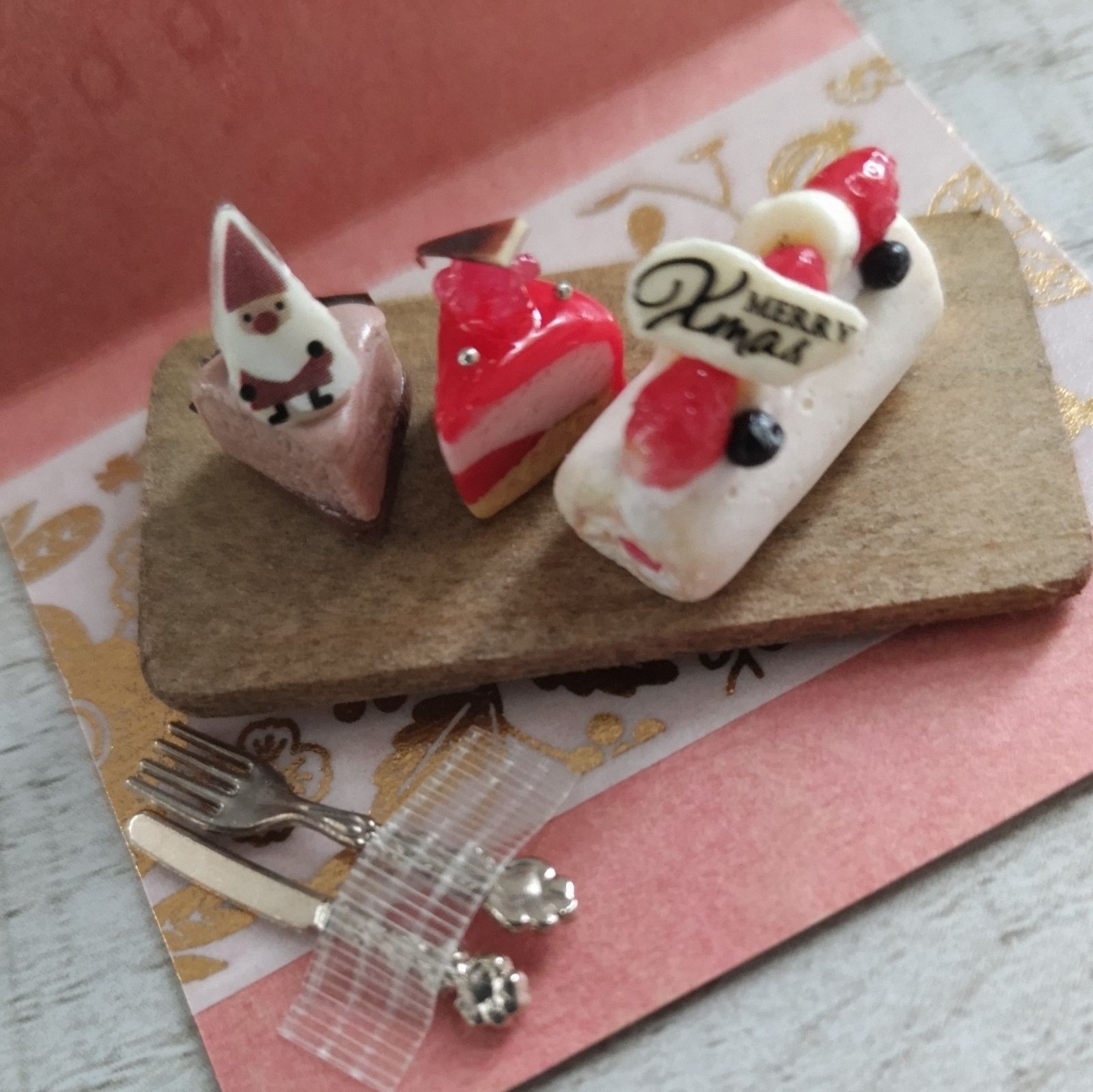 ミニチュアフード クリスマス ケーキセット - メルカリ