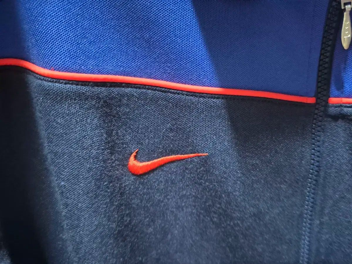 Nike マンチェスター・ユナイテッド ホームジャージ XL 未使用 Nike(ナイキ） X マンチェスター ユナイテッド オールドスクール