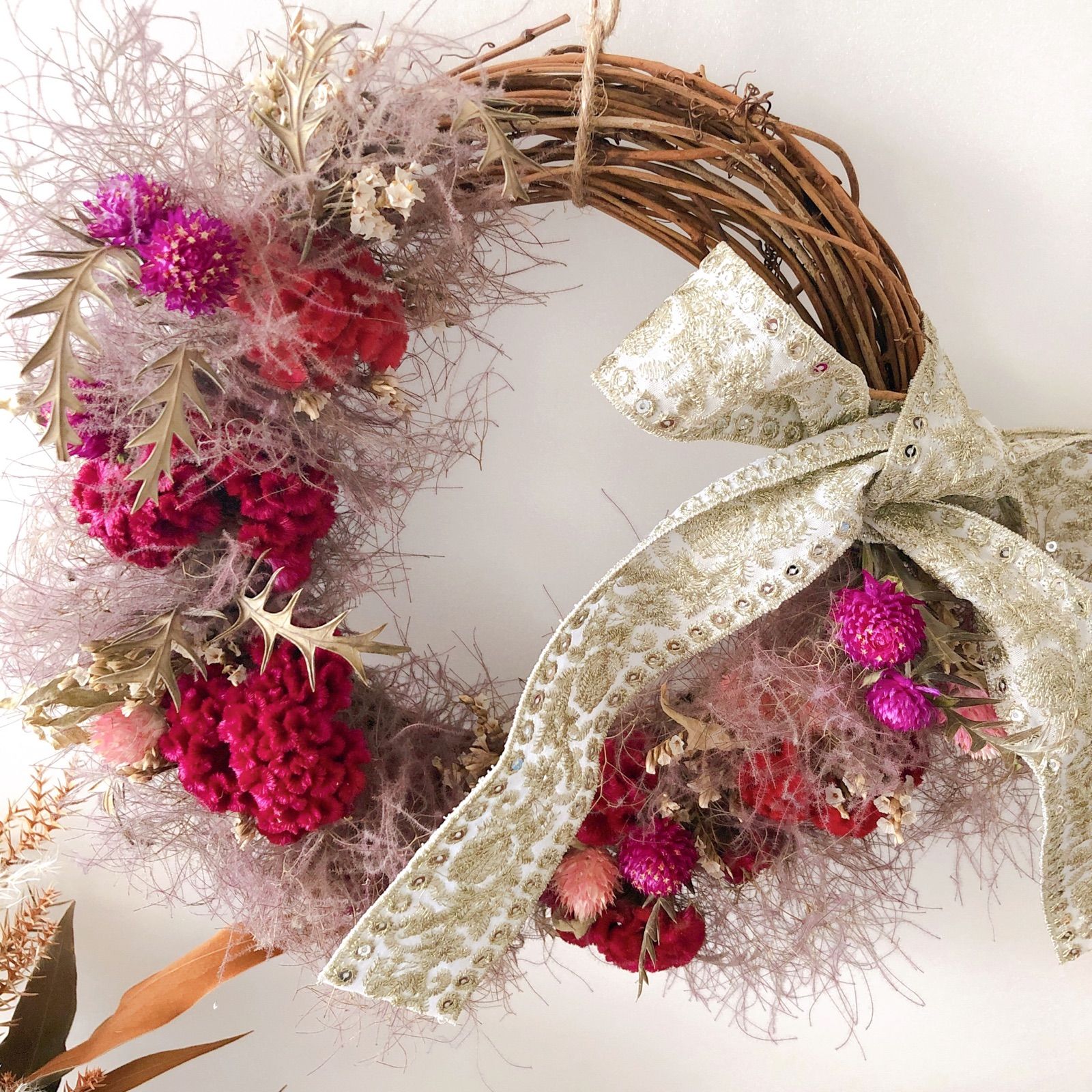 税込 新品 未使用 いちごケーキのリース スモークツリー ドライフラワー 刺繍リボン ケイトウ 植物 観葉植物 Urologydurban Co Za Urologydurban Co Za