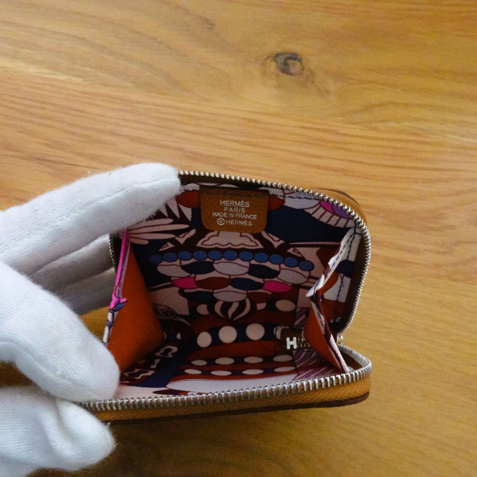HERMES【新品・未使用・直営店仕入】エルメス Silk