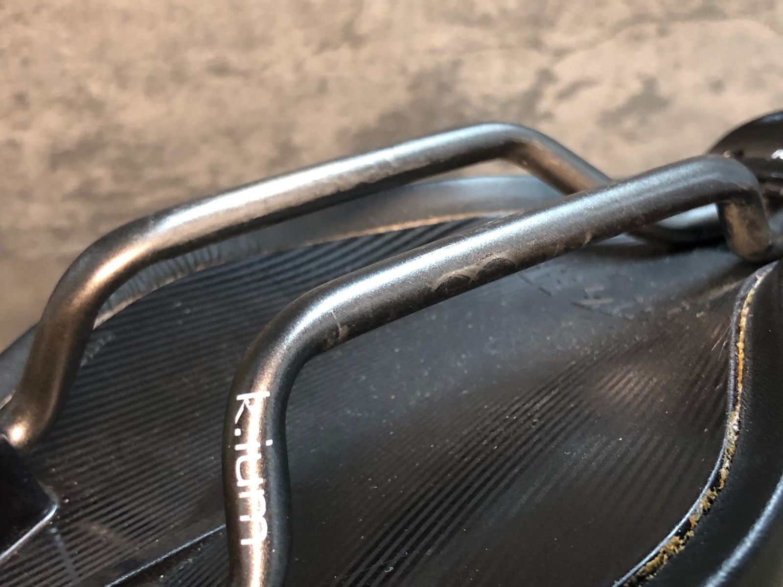 パーツ fizik mistica フィジーク：新製品情報》fi'zi:k TT/TAに最適化されたサドル