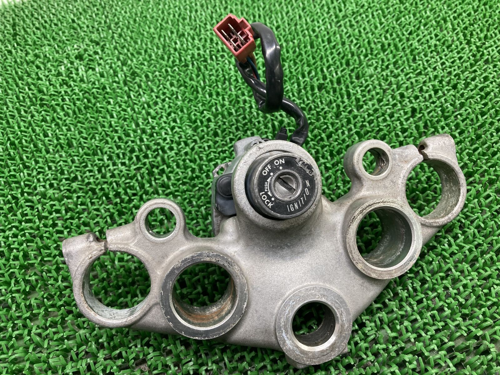 SR400 RH03J (2017) 純正トップブリッジ SR400 トップブリッジ 3HT ヤマハ 純正 中古 バイク 部品 RH03J