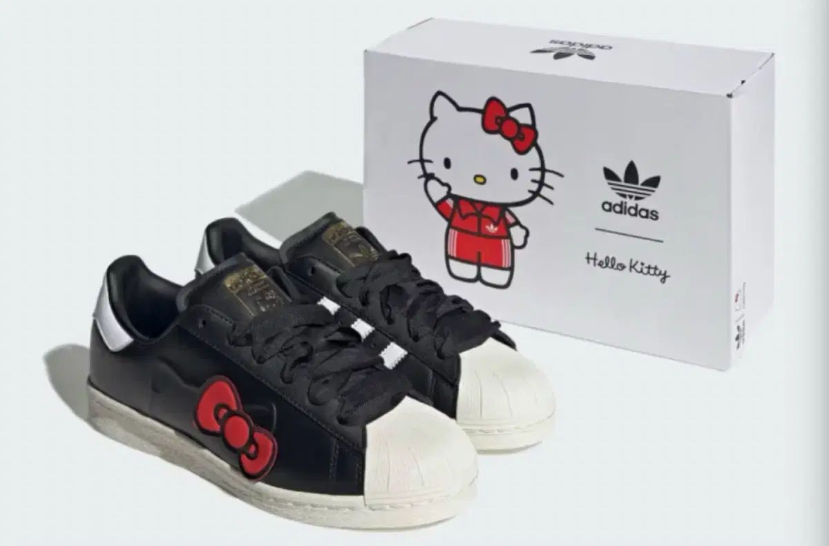 完売 正規✨新品 アディダス×ハローキティ50周年 スーパースター 黒 24cm adidas(アディダス) ハローキティ スーパースター Superstar