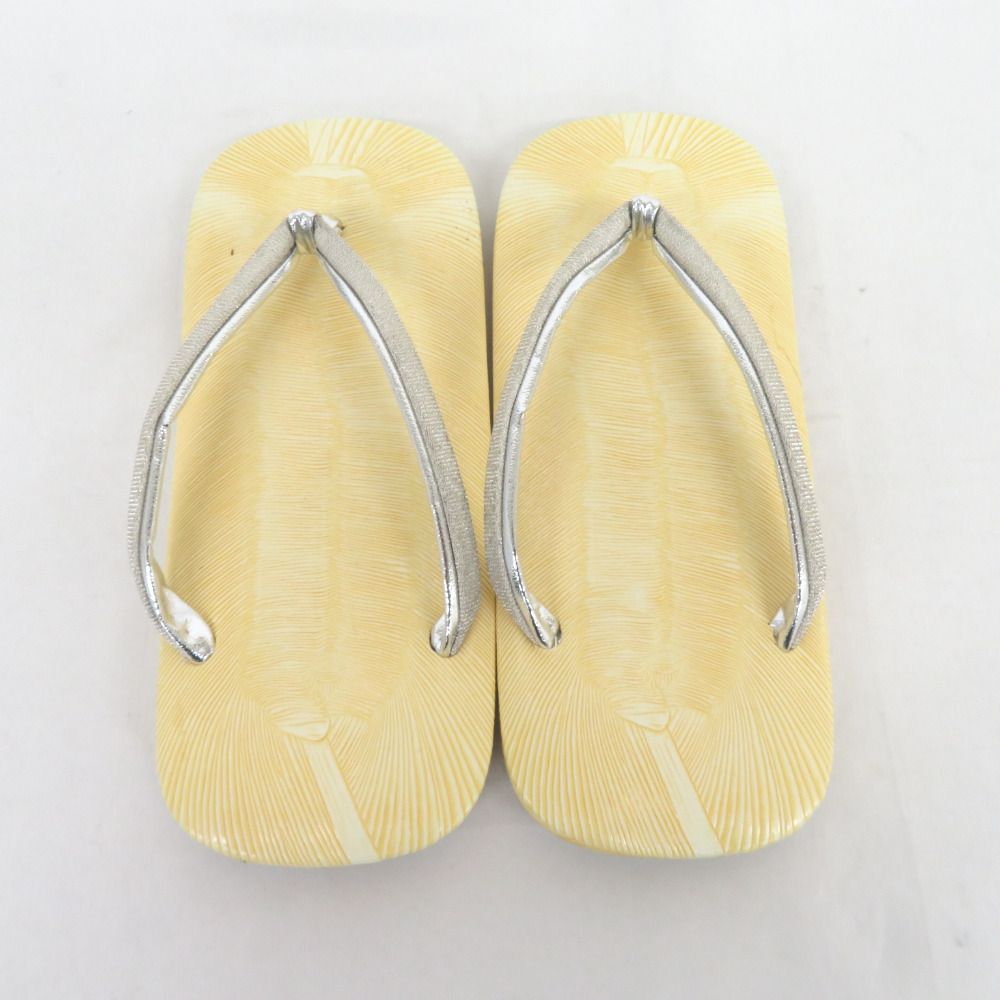 着物は正絹！】男児 三歳 羽織 着物 袴 雪駄 小物 セット 灰色×黒縞