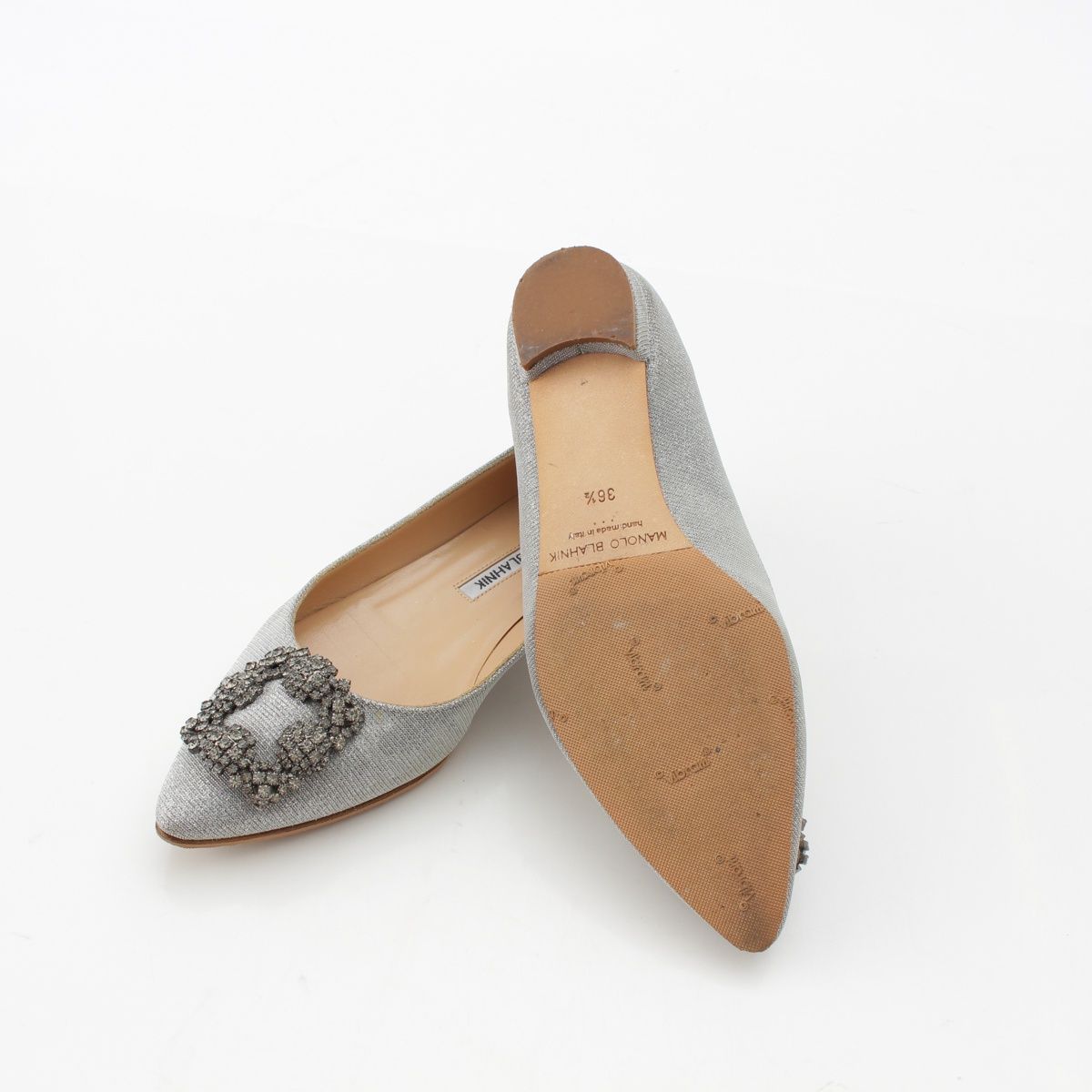 マノロブラニク　シルバーパンプス シルバー（銀色）系 Manolo Blahnik Hangisi(マノロブラニク