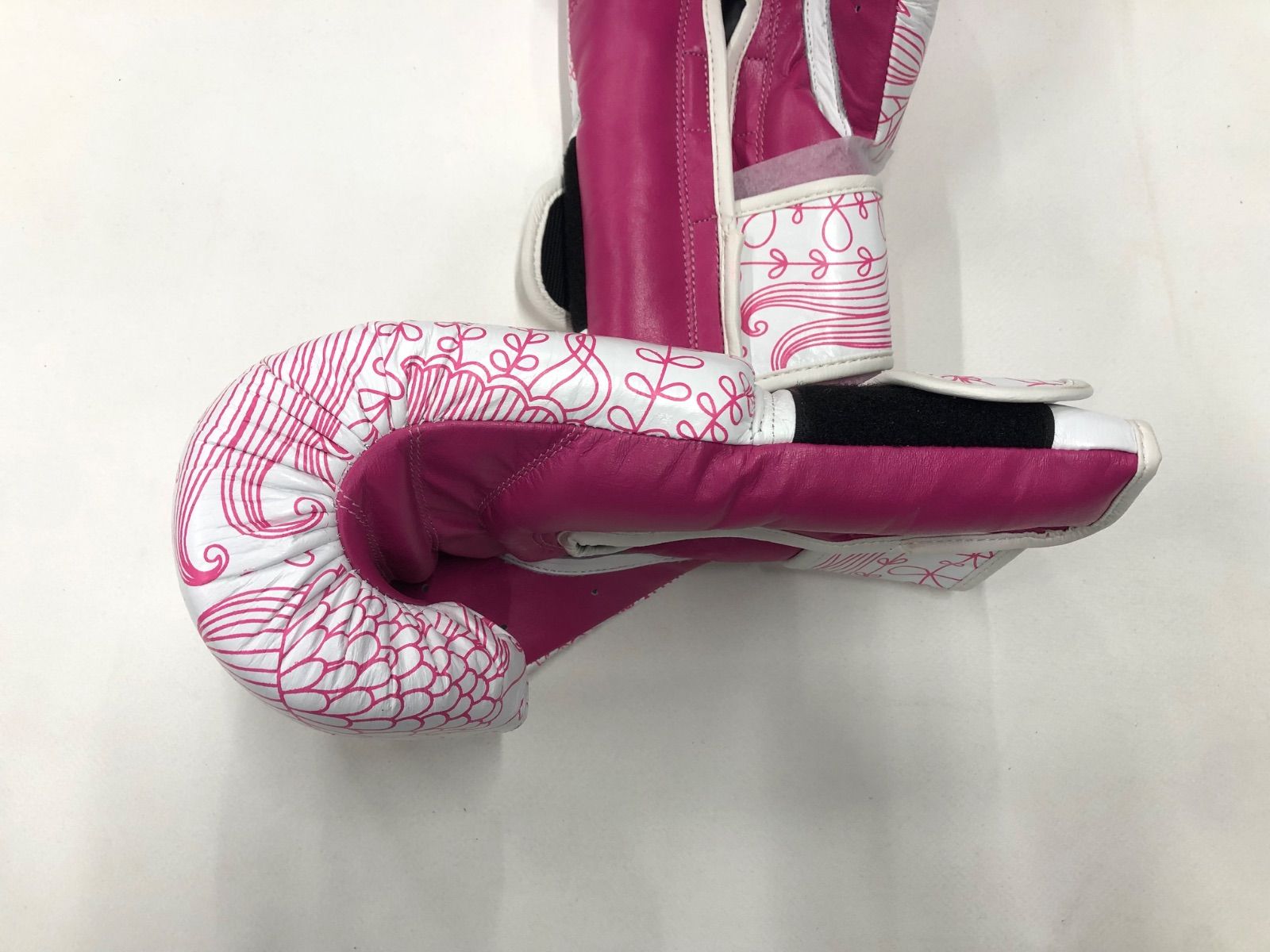 FLOWER BOXING GLOVE PINK LINE ボクシンググローブ Amazon | FLOWER POWER BOXING GLOVE U112 (10oz, BOXING GLOVE
