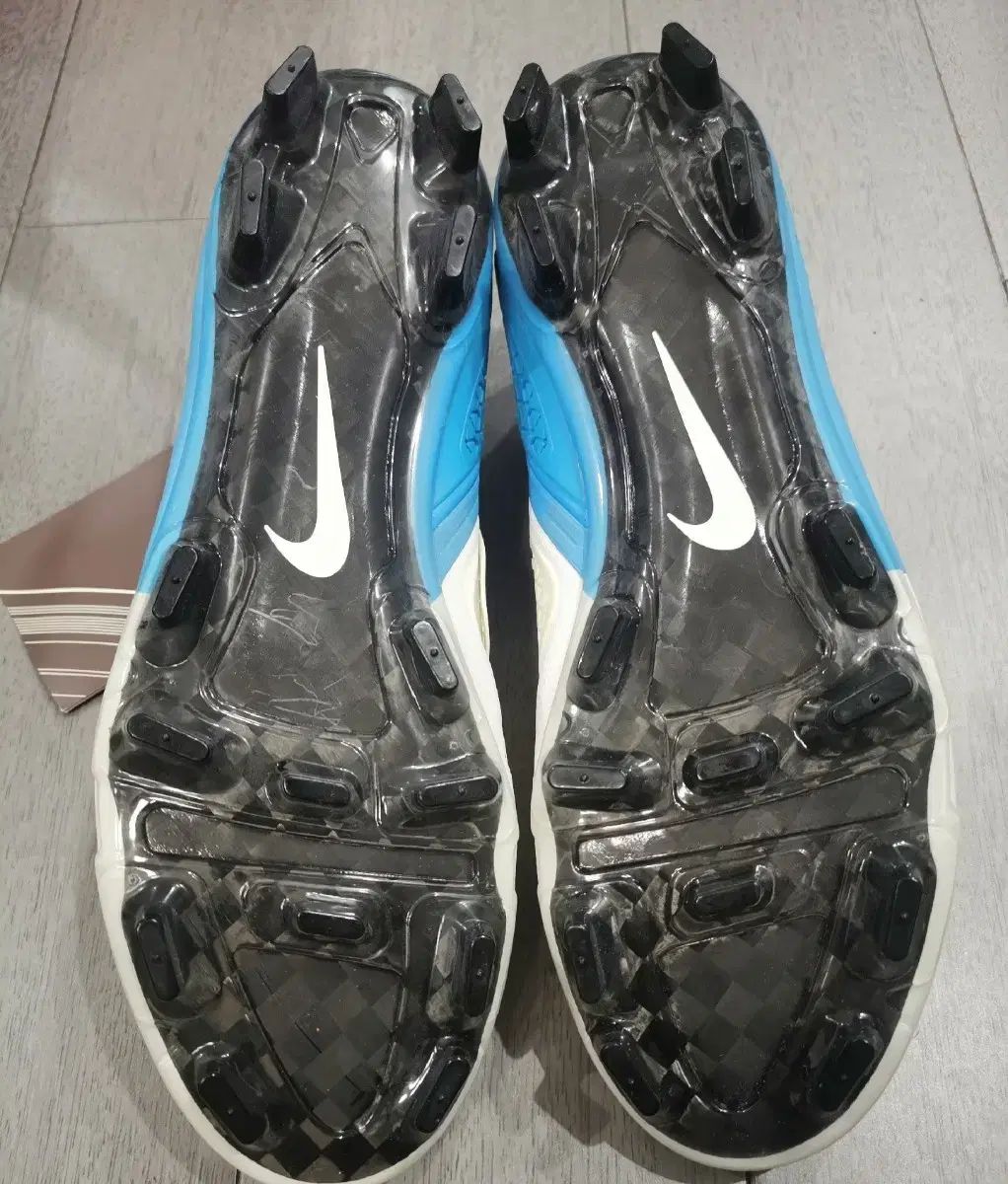 NIKE ナイキ