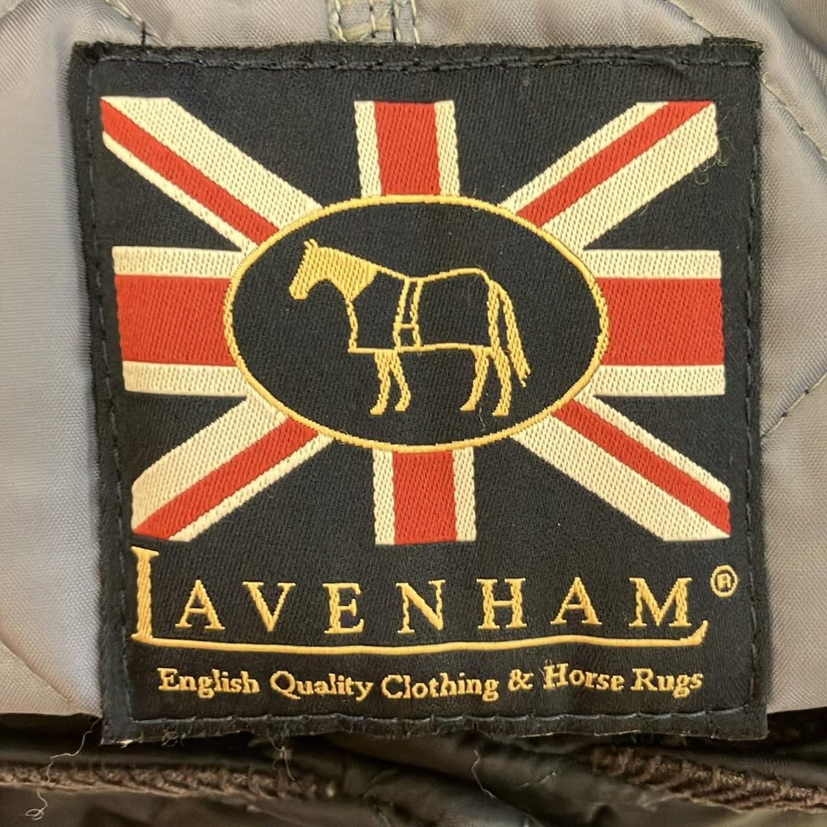 ダークネイビー