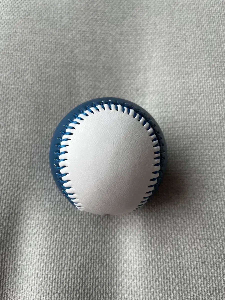 トレイヒルマン サインボール