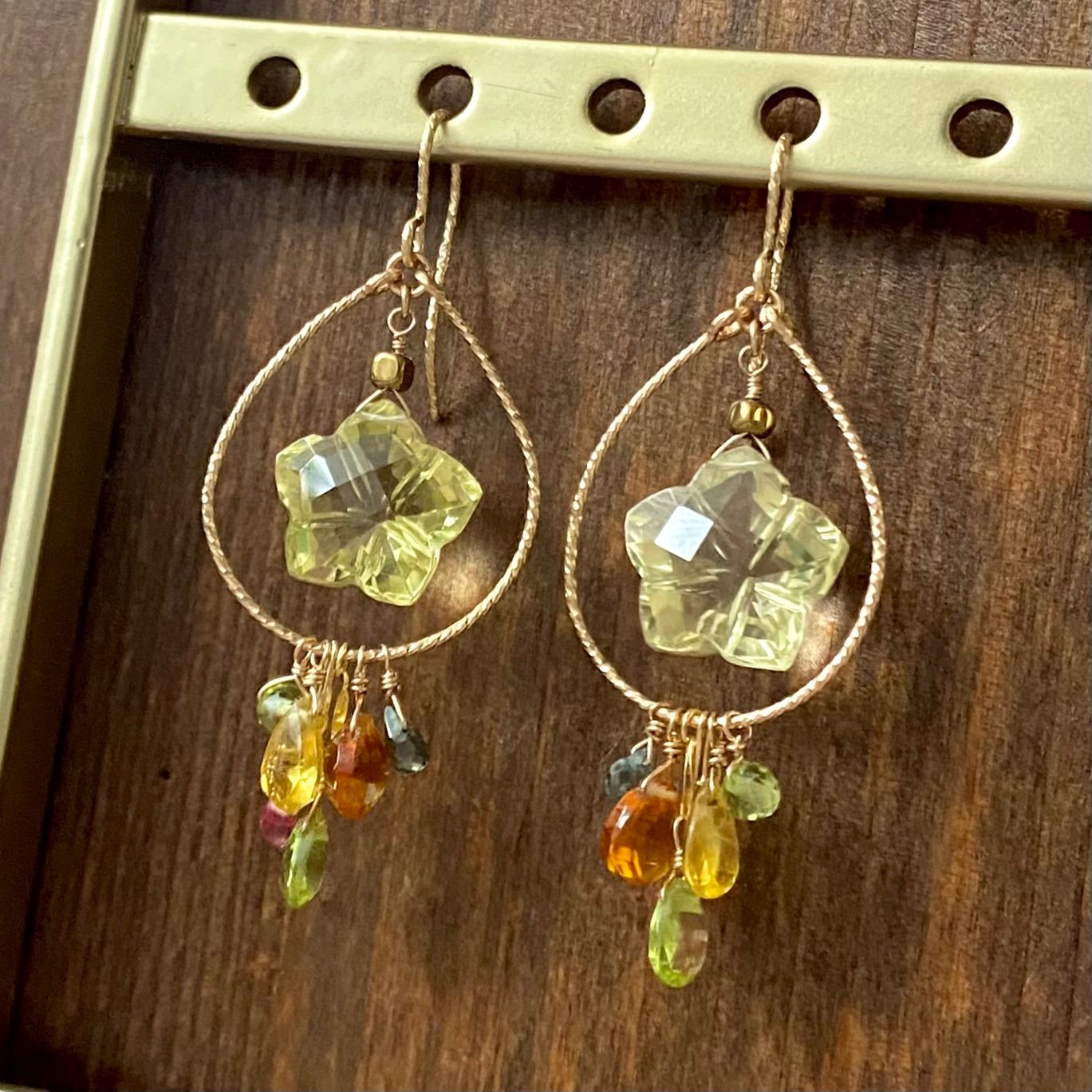 14kgfアメジストフラワーカービング・ローゼンジカービングピアス