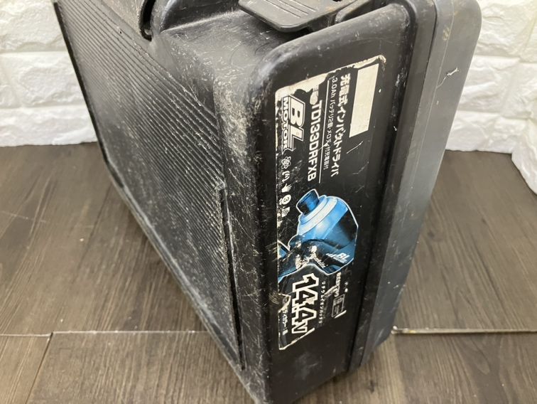 ▽マキタ TD133DRFXB 14.4V インパクトドライバー バッテリー2個 充電 ...