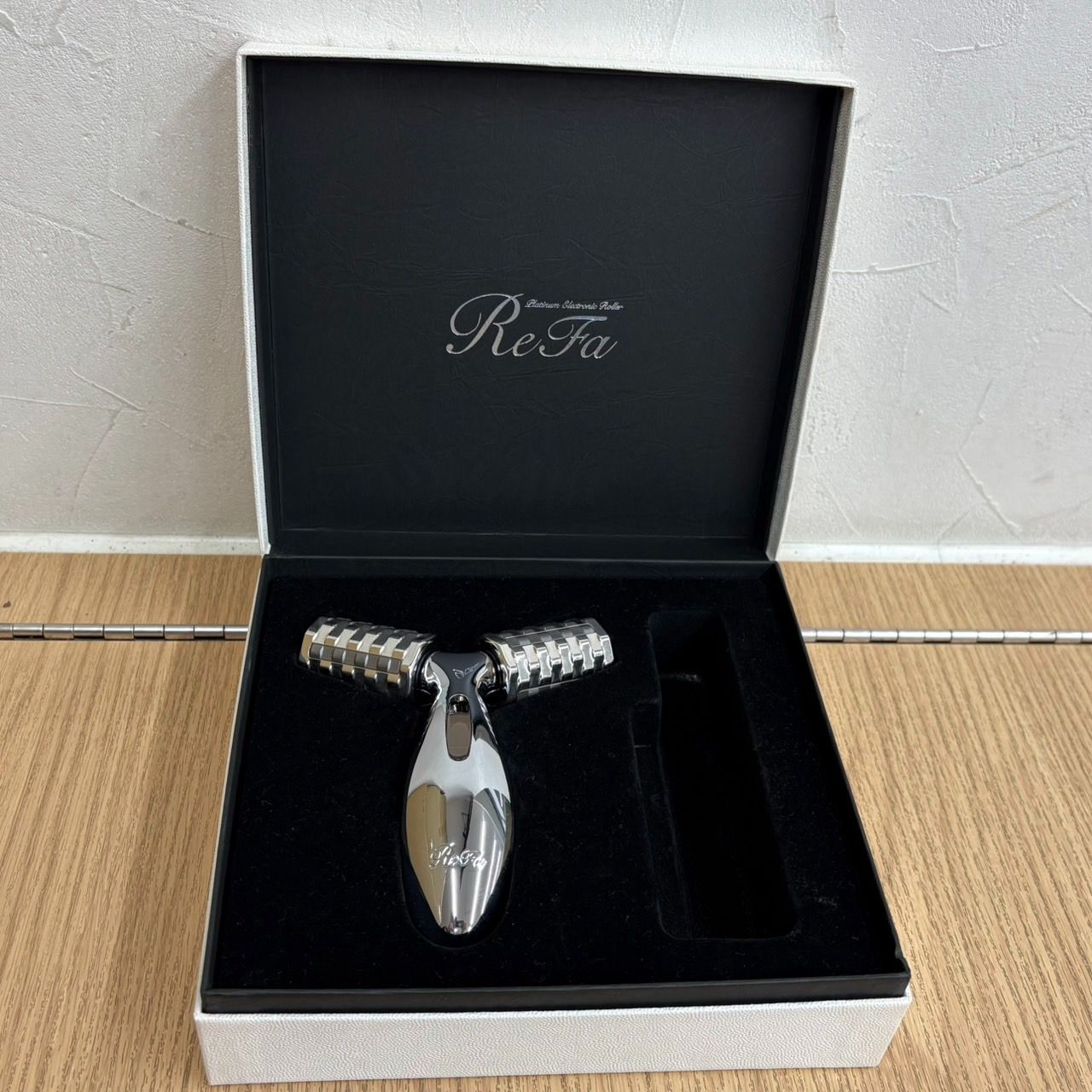 リファ 美顔ローラー PEV-L1507 AID