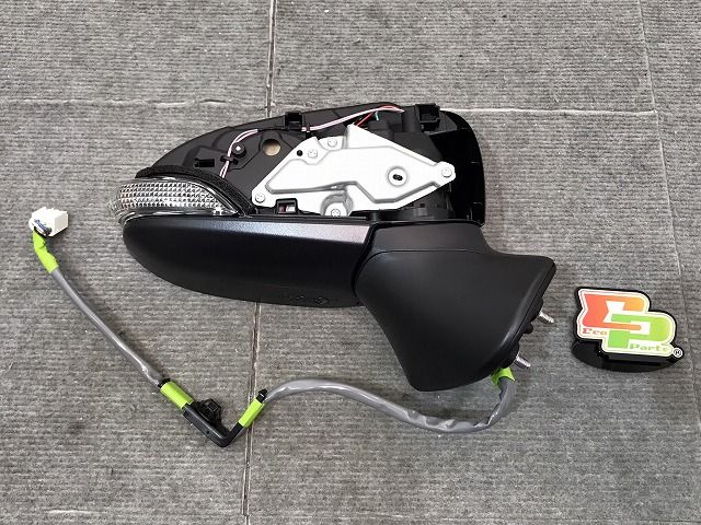 新品！カローラ／フィールダー／アクシオ／１６系／純正　右ドアミラー７線　ウインカー付　８７９１０－１２Ｊ８０（１２３１６４）