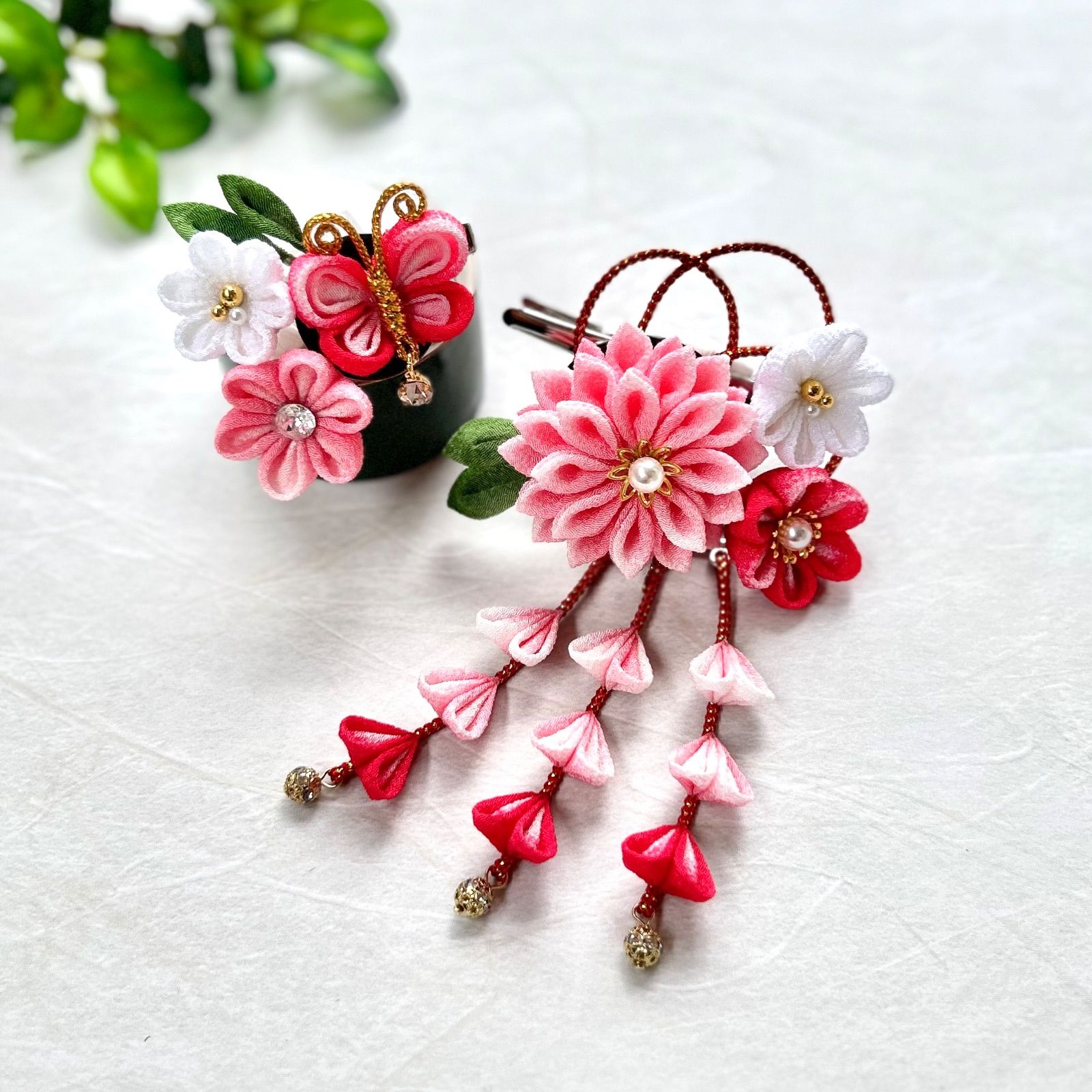 蝶 と お花 の 髪飾り ＊ ｡:°＊ つまみ細工 ピンク 赤 白 七五三