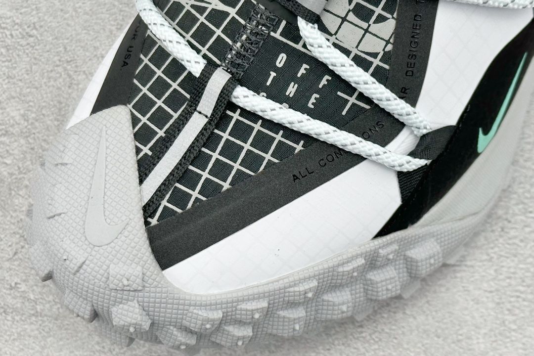 NIKE ACG MOUNTAIN FLY LOW SE White and Black