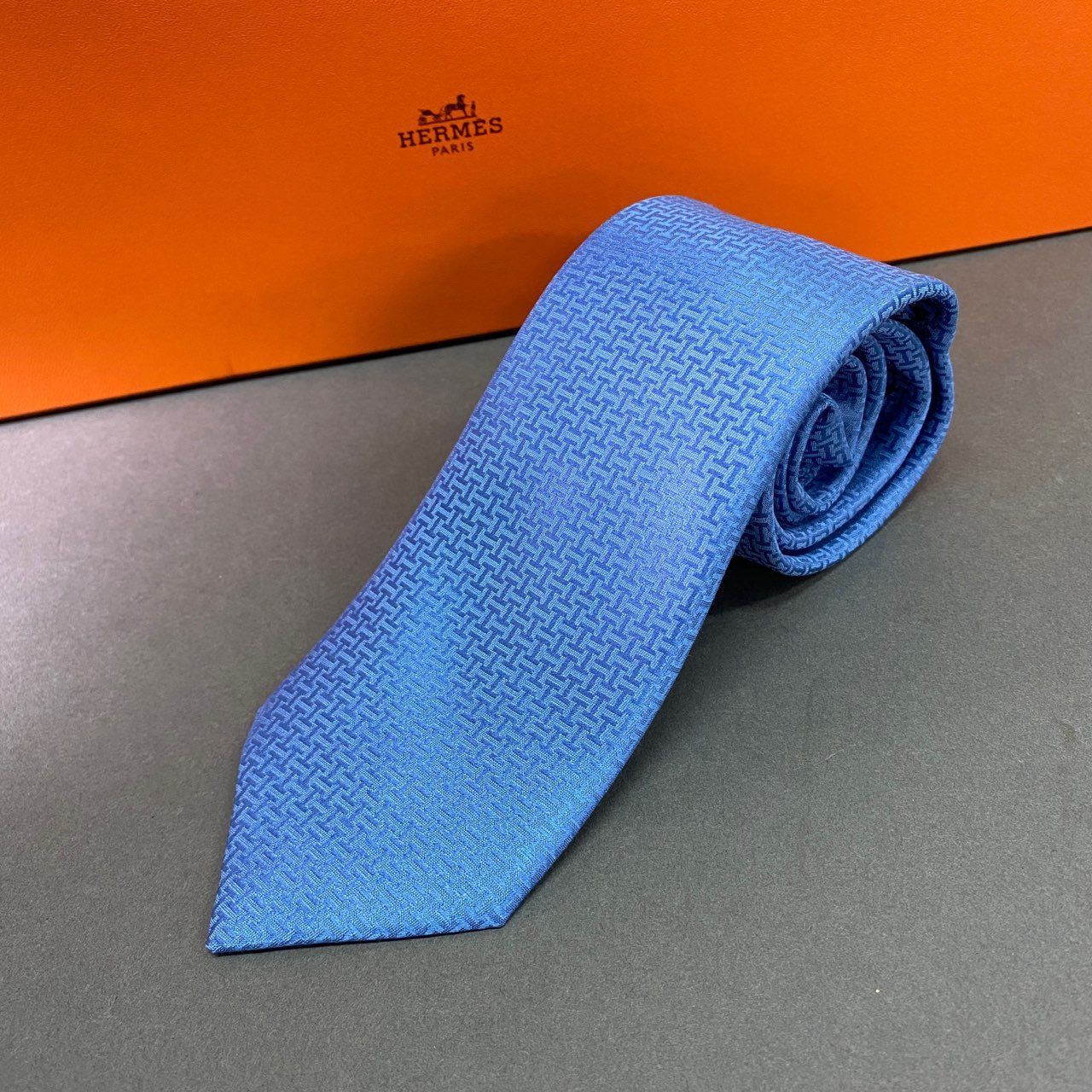 未使用保管品✨エルメス H柄 シルク100% ネクタイ a8 【未使用保管品