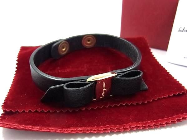 Salvatore Ferragamo フェラガモ ヴァラリボン レザー ブレスレット アクセサリー レディース ブラック系 FN0582