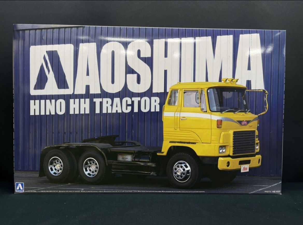アオシマ 日野 HH トラクターヘッド ヘビーフレイト 1/32 No.17