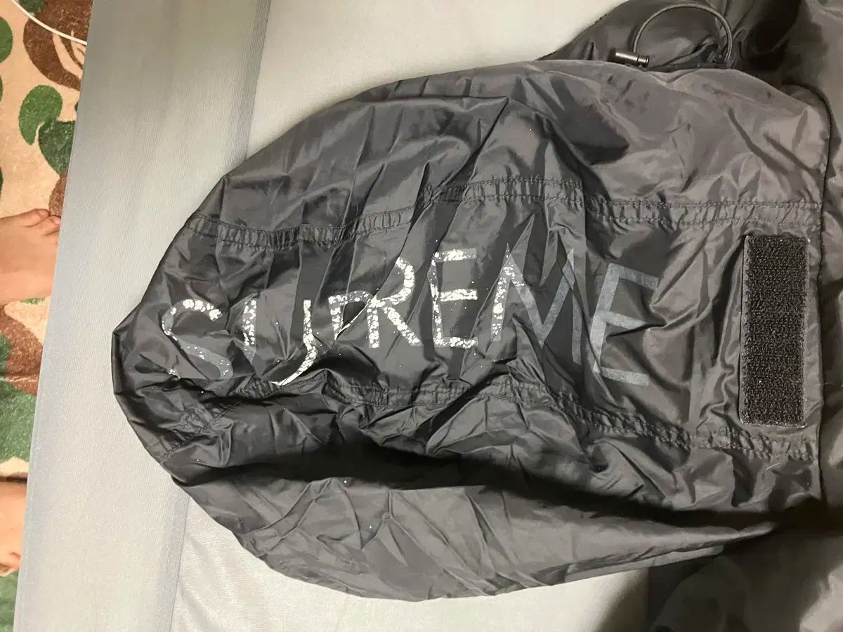 Supreme シュプリーム