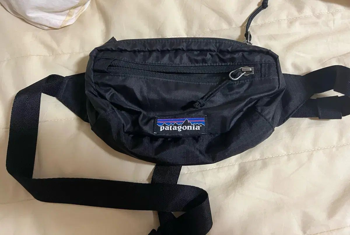 使用感 なし patagonia パタゴニア 超軽量 ヒップサック ブラック 販売