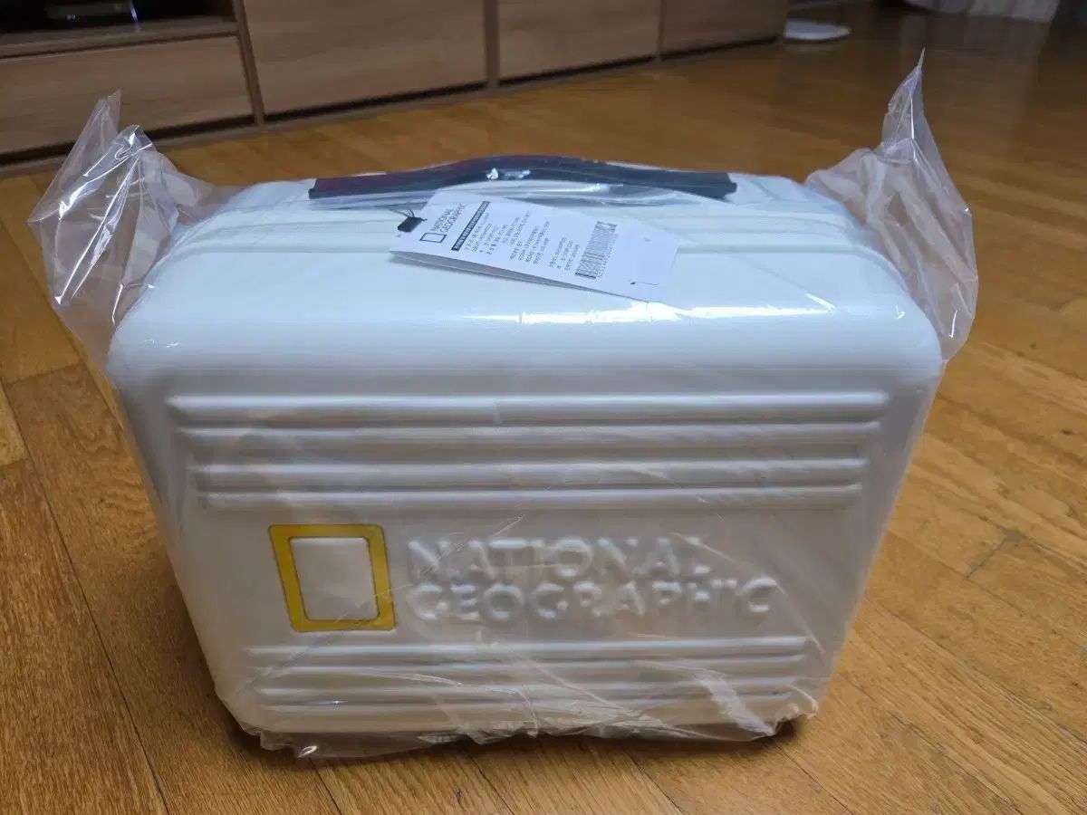 NATIONALGEOCRAPHIC ナショナルジオグラフィック メニ キャリアー