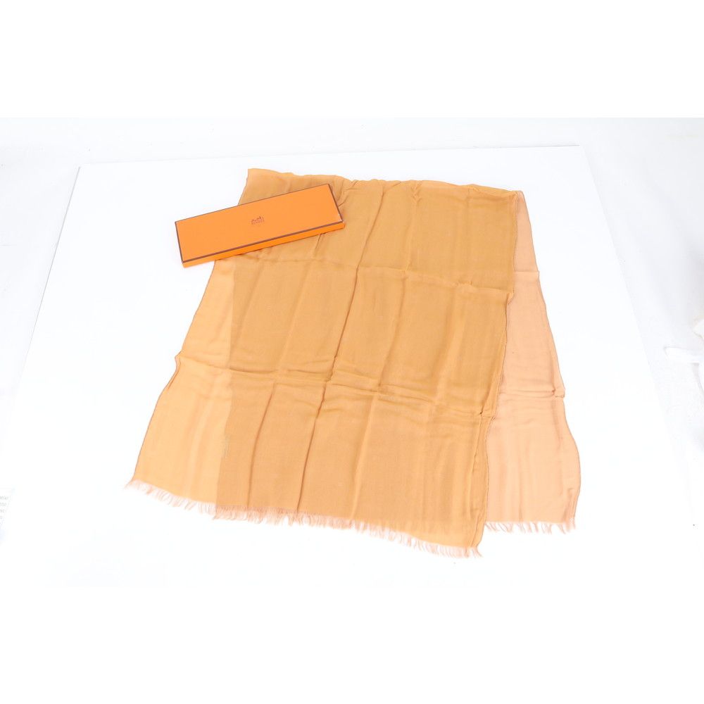 新品同様 エルメス タグ付 フリンジ シルク 100％ 大判 ストール  