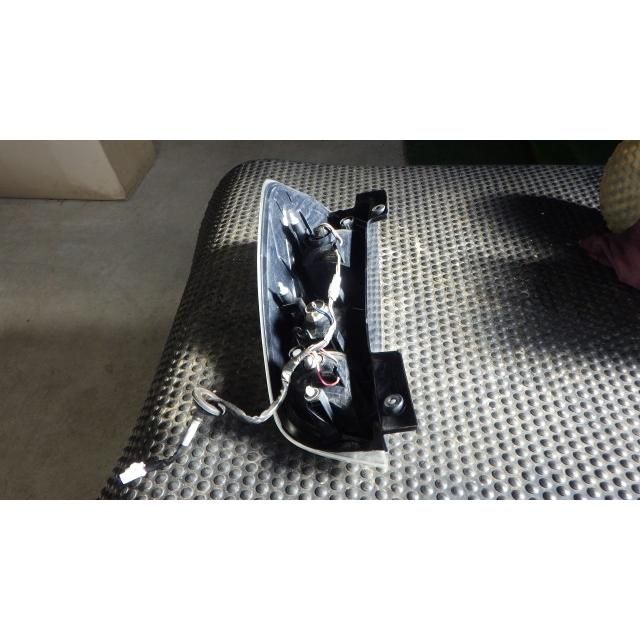 デイズルークス DBA-B21A 右テールランプ