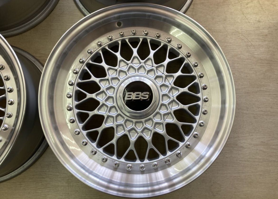 希少！BBS RS 16インチ 7.5J+14（RS180）8.5J+14（RS247）PCD114.3-5H  ハブ径67ｍｍ☆ディスク面はパウダー塗装でリム研磨でリペア済み！130クラウン、20ソアラ、セドリックなどに！ - メルカリ