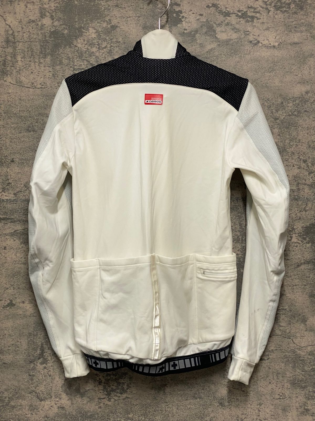 assos AIR BLOCK Mサイズ　極寒期サイクルウェア assos AIR BLOCK Mサイズ 極寒期サイクルウェア
